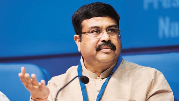 Petroleum and Natural Gas minister Dharmendra Pradhan said the global economy is undergoing a crisis due to the pandemic, which has also posed demand and supply issues for petroleum products.(FIle Phot) Petroleum and Natural Gas minister Dharmendra Pradhan said the global economy is undergoing a crisis due to the pandemic, which has also posed demand and supply issues for petroleum products.(FIle Phot)