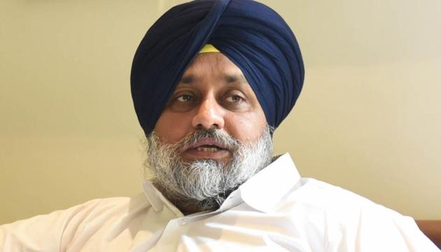 Shiromani Akali Dal president Sukhbir Singh Badal also hit out at chief minister Amarinder Singh, stating that the fuel prices in Punjab were among the highest in the country due to the state tax. Shiromani Akali Dal president Sukhbir Singh Badal also hit out at chief minister Amarinder Singh, stating that the fuel prices in Punjab were among the highest in the country due to the state tax.