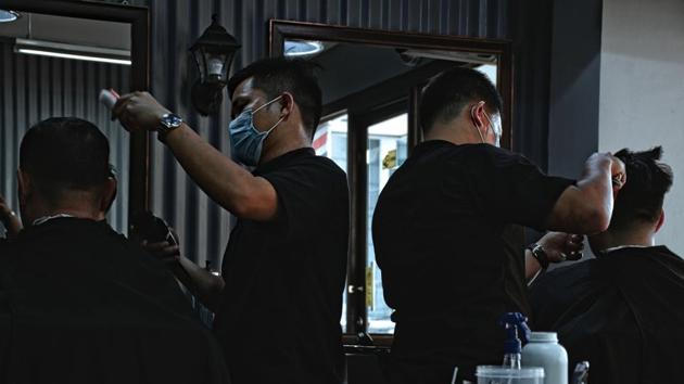 Under the ‘Mission Begin Again’, the government, in further easing of coronavirus-induced curbs in the state, allowed reopening of barber shops, salons and beauty parlours. (representational image)(Unsplash)