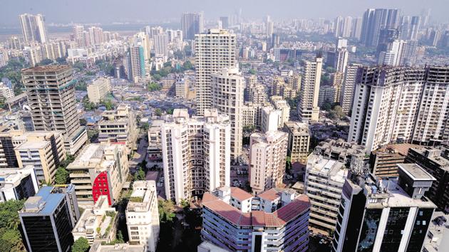 On January 3, 2015, the district forum admitted their complaint and directed the builder to provide parking space to both the homebuyers. It also imposed a fine of Rs50,000 and litigation costs of Rs10,000 on SSO.(Abhijit Bhatlekar/ Mint file photo)