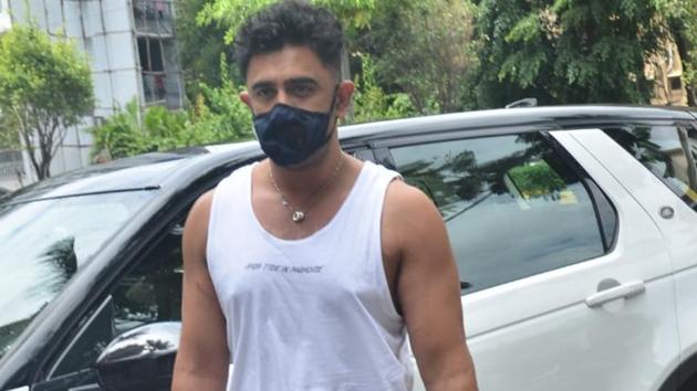 Abhishek Bachchan’s Breathe: Into the Shadows co-star Amit Sadh spotted outside a dubbing studio. (Varinder Chawla) Abhishek Bachchan’s Breathe: Into the Shadows co-star Amit Sadh spotted outside a dubbing studio. (Varinder Chawla)