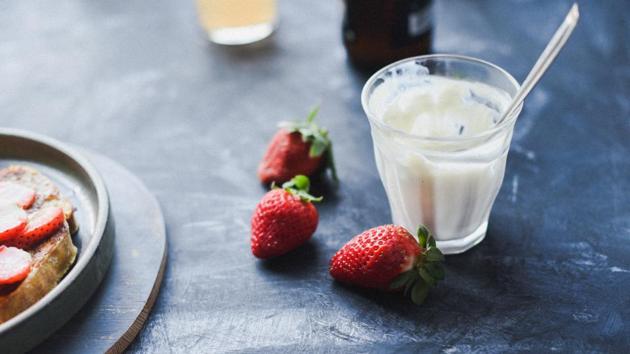 Adding yogurt to your skin care regime helps moisturise your skin and delay the signs of aging. (unsplash) Adding yogurt to your skin care regime helps moisturise your skin and delay the signs of aging. (unsplash)