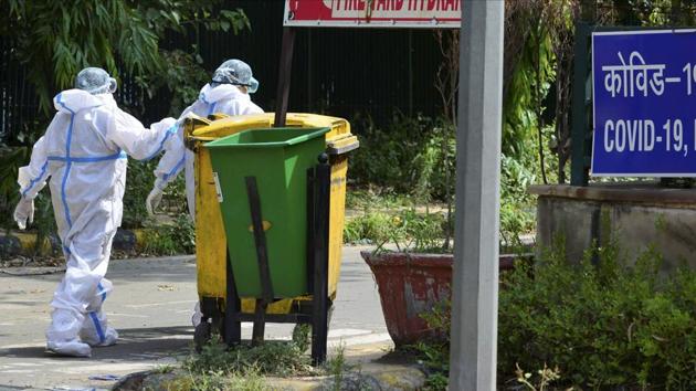As per the plea, filed by Dombivali resident Kishor Sohoni through his advocate Sadhna Kumar, the Biomedical Waste Management Rules make it mandatory to treat such waste generated by a hospital before dumping it.(PTI file photo)