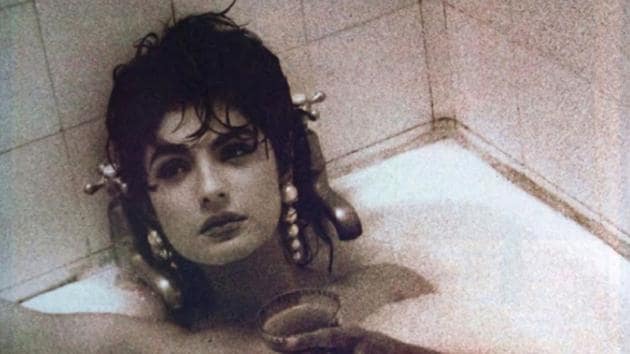 Pooja Bhatt posted a ’90s throwback picture on Instagram.