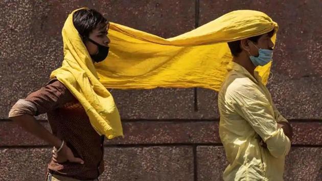 The national capital sweltered under the stifling heat on Thursday as rains continued to play truant. (File photo for representation) The national capital sweltered under the stifling heat on Thursday as rains continued to play truant. (File photo for representation)