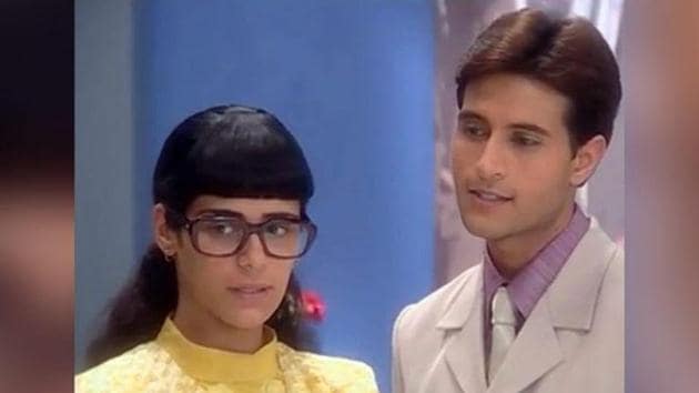 Mona Singh and Apurva Agnihiotri in a still from Jassi Jaissi Koi Nahin.