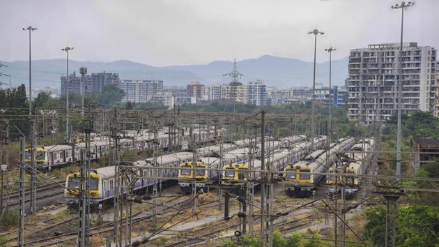 Earlier this year, the Niti Aayog and the Indian Railways came out with a discussion paper for running 150 trains on 100 routes by private operators, envisaging an investment of Rs 22,500 crore.(PTI file photo) Earlier this year, the Niti Aayog and the Indian Railways came out with a discussion paper for running 150 trains on 100 routes by private operators, envisaging an investment of Rs 22,500 crore.(PTI file photo)