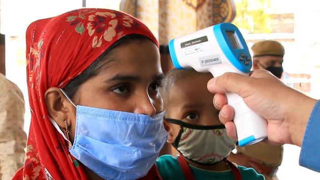 The national capital and Tamil Nadu are two states that are rapidly racing toward one lakh-mark with respect to coronavirus cases. (ANI) The national capital and Tamil Nadu are two states that are rapidly racing toward one lakh-mark with respect to coronavirus cases. (ANI)