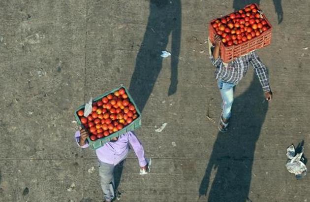 Tomatoes are the worst hit with the price rising from Rs 35 per kg to Rs 60 per kg in a week.(File Photo/ANI) Tomatoes are the worst hit with the price rising from Rs 35 per kg to Rs 60 per kg in a week.(File Photo/ANI)