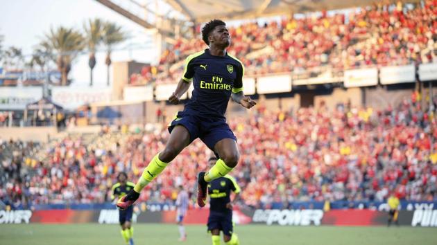 English club Arsenal has been fined 40,000 Swiss francs by FIFA and warned about its conduct regarding player transfers after the club used variable sell-on clauses that were found to give it influence over other clubs, concerning the 2018 departure of Chuba Akpom to Greek club PAOK Thessaloniki. (AP) English club Arsenal has been fined 40,000 Swiss francs by FIFA and warned about its conduct regarding player transfers after the club used variable sell-on clauses that were found to give it influence over other clubs, concerning the 2018 departure of Chuba Akpom to Greek club PAOK Thessaloniki. (AP)