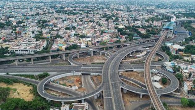 An aerial view of deserted Kathipara flyover during an intensified lockdown as a preventive measure against the spread of coronavirus disease, in Chennai.(PTI)