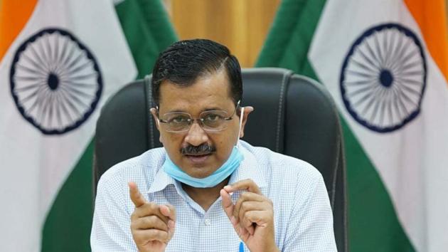 In another tweet, Delhi chief minister Arvind Kejriwal said, “whereas there were around 2,300 new patients daily last week, no of patients in hospital has gone down from 6,200 to 5,300. Today, 9,900 corona beds are free.” (HT Photo) In another tweet, Delhi chief minister Arvind Kejriwal said, “whereas there were around 2,300 new patients daily last week, no of patients in hospital has gone down from 6,200 to 5,300. Today, 9,900 corona beds are free.” (HT Photo)