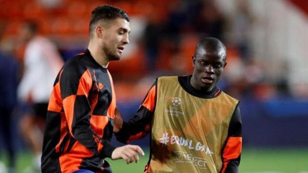 Chelsea's N'Golo Kante and Mateo Kovacic during the warm up before the match.(Action Images via Reuters)