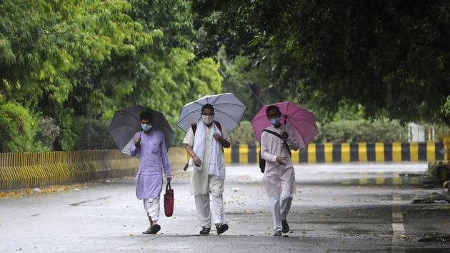 Gautam Buddh Nagar (Noida) recorded 118 more positive cases of Covid-19 on Sunday, which took the district’s tally to 2,765.. (Sunil Ghosh/HT Photo) Gautam Buddh Nagar (Noida) recorded 118 more positive cases of Covid-19 on Sunday, which took the district’s tally to 2,765.. (Sunil Ghosh/HT Photo)