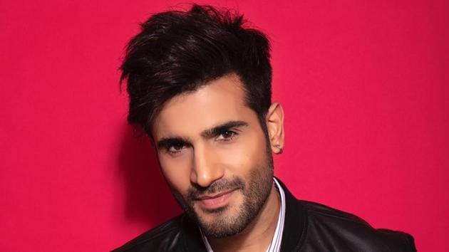 Actor Karan Tacker says that he wants to become an artiste who can sing act and paint.