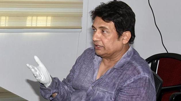 Shekhar Suman met RJD leader Tejashwi Yadav at his residence, in Patna. (ANI) Shekhar Suman met RJD leader Tejashwi Yadav at his residence, in Patna. (ANI)