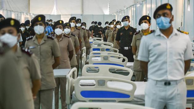 Indian military services personnel standing in attention during Defence Minister Rajnath Singh and Home Minister Amit Shah’s visit to the Sardar Patel COVID Care facility prepared by DRDO in New Delhi. The biggest increases in global coronavirus cases on July 4 were reported from the United States, Brazil and India. (Arun Sharma / PTI) Indian military services personnel standing in attention during Defence Minister Rajnath Singh and Home Minister Amit Shah’s visit to the Sardar Patel COVID Care facility prepared by DRDO in New Delhi. The biggest increases in global coronavirus cases on July 4 were reported from the United States, Brazil and India. (Arun Sharma / PTI)