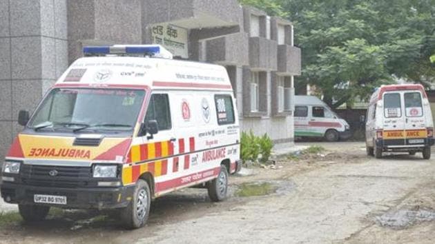 The woman’s husband had died earlier on Tuesday due to coronavirus. (HT photo/Representative use) The woman’s husband had died earlier on Tuesday due to coronavirus. (HT photo/Representative use)