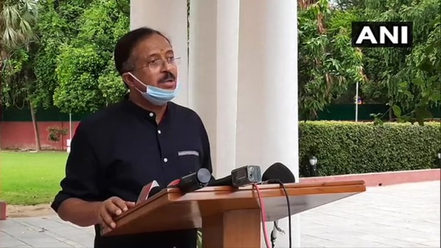 Minister of State for External Affairs V. Muraleedharan said investigations will bring out the truth in teh gold smugglign racket in Kerala.(ANI)