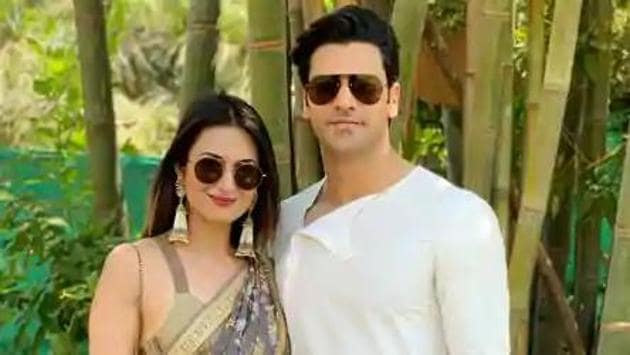 Vivek Dahiya and Divyanka Tripathi are celebrating four years of their marriage. Vivek Dahiya and Divyanka Tripathi are celebrating four years of their marriage.