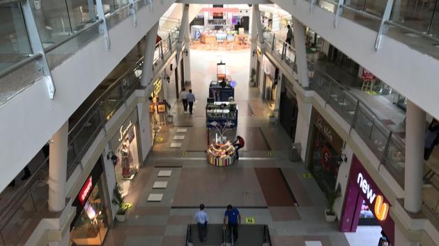 A view inside a near empty DT City Center Mall on MG Road, in Gurugram. (Parveen Kumar / Hindustan Times) A view inside a near empty DT City Center Mall on MG Road, in Gurugram. (Parveen Kumar / Hindustan Times)