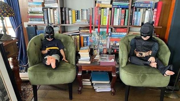 Taimur Ali Khan and Inaaya Naumi Kemmu, dressed as Batman.