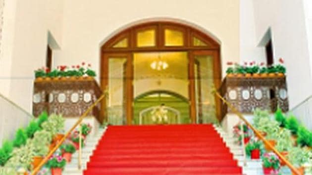 The civic body has sealed the staff quarters and the governor’s office and carried out sanitisation of the premises. (ANI) The civic body has sealed the staff quarters and the governor’s office and carried out sanitisation of the premises. (ANI)