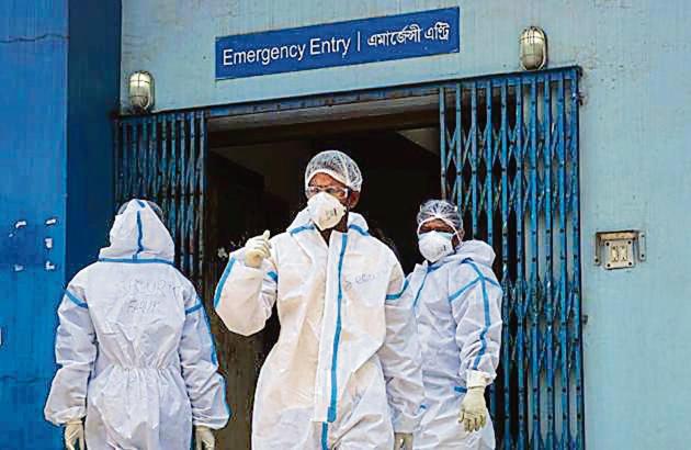 All these therapies are to be administered only in health care facilities where monitoring of patients is possible, so that potential complications can be managed, ICMR said at the meeting.(HT Photo) All these therapies are to be administered only in health care facilities where monitoring of patients is possible, so that potential complications can be managed, ICMR said at the meeting.(HT Photo)