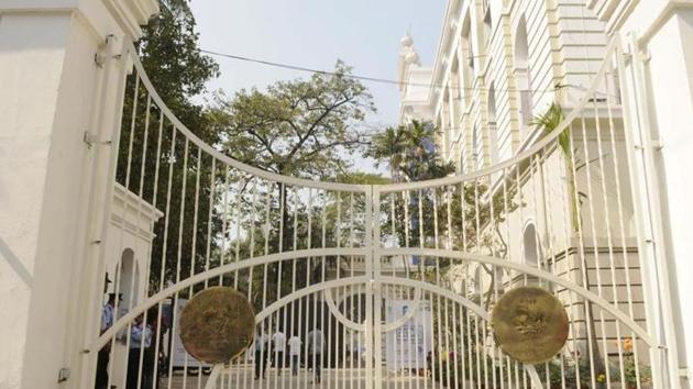 The demonstrators also demanded that no tuition fee be taken from students of educational institutions during the lockdown period.(Samir Jana/HT file photo)