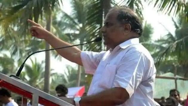Former MP Mudragada Padmanabham had been leading agitations for the last two decades demanding reservations for the Kapu community under Other Backward Classes (OBC) category has withdrawn the agitation.(HT FILE PHOTO.)