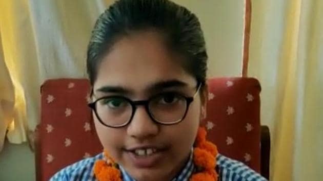 Divyanshi Jain, a class 12th student scored 600 marks out of 600 to get 100% marks in the CBSE class 12 results.(HT) Divyanshi Jain, a class 12th student scored 600 marks out of 600 to get 100% marks in the CBSE class 12 results.(HT)