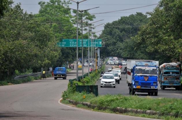The exempt travellers will, however, need to submit a formal undertaking with the officer in-charge (OIC) of the check post in a standard format provided on COVA app, which they would have to download on their phones. (Ravi Kumar/HT) The exempt travellers will, however, need to submit a formal undertaking with the officer in-charge (OIC) of the check post in a standard format provided on COVA app, which they would have to download on their phones. (Ravi Kumar/HT)