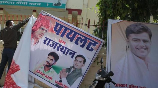 MLAs at the Rajasthan Congress Legislative Party meeting in Jaipur on Tuesday. (H Vyas/HT Photos) MLAs at the Rajasthan Congress Legislative Party meeting in Jaipur on Tuesday. (H Vyas/HT Photos)