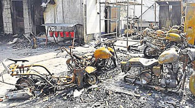 Burnt petrol pump after the riots at Bhajanpura, in New Delhi on March 1, 2020.(Sanchit Khanna/HT Photo) Burnt petrol pump after the riots at Bhajanpura, in New Delhi on March 1, 2020.(Sanchit Khanna/HT Photo)