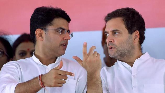 Congress leader Sachin Pilot with former Congress chief Rahul Gandhi during a party meeting at Jaipur’s Ramlila Maidan in 2018.(PTI FILE PHOTO)