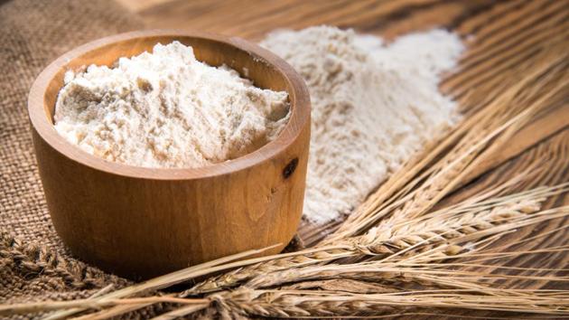 Whole wheat aata is considered a healthy alternative to maida. (Photo: Shutterstock) Whole wheat aata is considered a healthy alternative to maida. (Photo: Shutterstock)