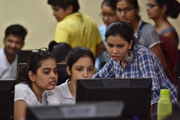 Many Delhi University girls are facing harassment and mental stress due to calls and messages from unknown numbers since the data leak has been reported.(Photo: Sanchit Khanna/HT (For representational purpose only))