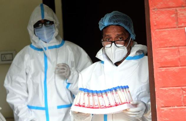 Samples being collected for Covid-19 testing. Till date, 1,08,157 samples have been tested in the state. Himachal Pradesh recorded only 40 cases in March and April. But 290 cases were reported in May; 623 in June and 431 cases till July 16. (HT file photo) Samples being collected for Covid-19 testing. Till date, 1,08,157 samples have been tested in the state. Himachal Pradesh recorded only 40 cases in March and April. But 290 cases were reported in May; 623 in June and 431 cases till July 16. (HT file photo)
