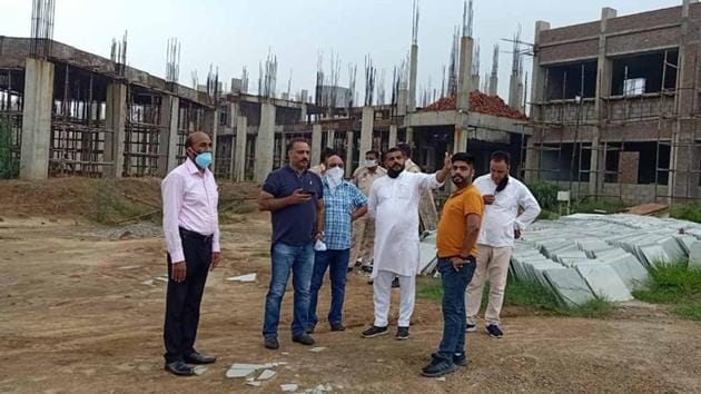 MLA Sanjay Talwar during his visit to the college site on Saturday(HT photo) MLA Sanjay Talwar during his visit to the college site on Saturday(HT photo)
