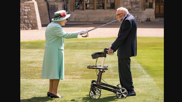 The image shows the Queen conferring the honour of knighthood on Captain Sir Thomas Moore.(Twitter/@RoyalFamily)