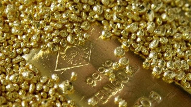The looted gold from the office of a gold loan firm in West Bengal’s Purba Bardhaman district weighed around 29.5 kilograms. (REUTERS/For Representative Purposes Only) The looted gold from the office of a gold loan firm in West Bengal’s Purba Bardhaman district weighed around 29.5 kilograms. (REUTERS/For Representative Purposes Only)