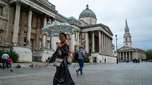 A pedestrian walks past the National Gallery in Trafalgar Square, London, UK. (Bloomberg) A pedestrian walks past the National Gallery in Trafalgar Square, London, UK. (Bloomberg)