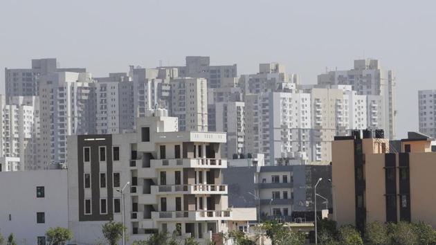 The Noida authority officials said that there is some error in their system that is causing inconvenience to consumers and the glitch will be fixed soon. (Burhaan Kinu/HT file photo. Representative image) The Noida authority officials said that there is some error in their system that is causing inconvenience to consumers and the glitch will be fixed soon. (Burhaan Kinu/HT file photo. Representative image)
