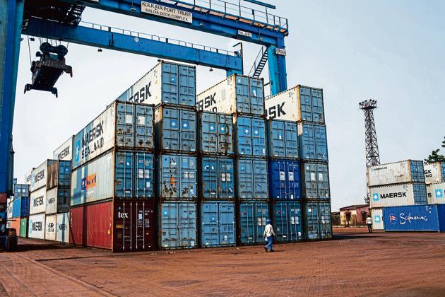 Scamsters fraudulently transferred duty credit scrip (DCS) of some companies to other companies in export-import business during the lockdown.(Representative Photo/Bloomberg)