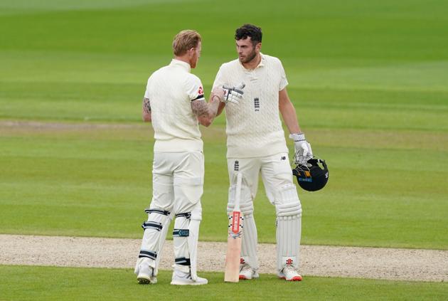 Cricket - Second Test - England v West Indies - Emirates Old Trafford, Manchester, Britain - July 16, 2020 England's Dom Sibley and Ben Stokes, as play resumes behind closed doors following the outbreak of the coronavirus disease (COVID-19) Jon Super/Pool via REUTERS (REUTERS) Cricket - Second Test - England v West Indies - Emirates Old Trafford, Manchester, Britain - July 16, 2020 England's Dom Sibley and Ben Stokes, as play resumes behind closed doors following the outbreak of the coronavirus disease (COVID-19) Jon Super/Pool via REUTERS (REUTERS)