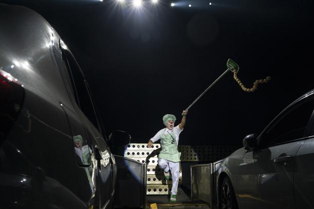 Anderson de Souza, the clown Batatinha, performs at the Estoril Circus despite the coronavirus pandemic in Itaguai, greater Rio de Janeiro, Brazil, Saturday, July 18, 2020. (AP)