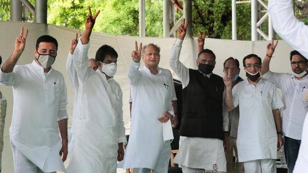 Chief Minister Ashok Gehlot with senior Congress leaders Randeep Surjewala, K C Venugopal, Ajay Maken and others during a meeting of the party MLAs in Jaipur, Rajasthan. (HT PHOTO.) Chief Minister Ashok Gehlot with senior Congress leaders Randeep Surjewala, K C Venugopal, Ajay Maken and others during a meeting of the party MLAs in Jaipur, Rajasthan. (HT PHOTO.)