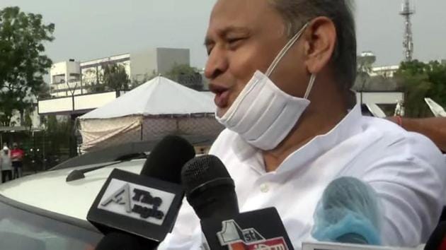Rajasthan chief minister Ashok Gehlot speaks to media outside Hotel Fairmont in Jaipur on Sunday. (ANI Photo) (ANI) Rajasthan chief minister Ashok Gehlot speaks to media outside Hotel Fairmont in Jaipur on Sunday. (ANI Photo) (ANI)