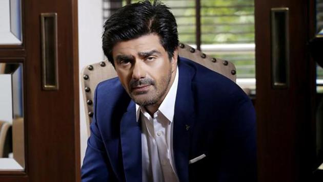 Actor Samir Soni deleted an Instagram post on Sunday, which named actor Kangana Ranaut, after being trolled.