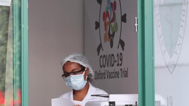 A employee is seen at the Reference Center for Special Immunobiologicals (CRIE) of the Federal University of Sao Paulo (Unifesp) where the trials of the Oxford/AstraZeneca coronavirus vaccine are conducted, in Sao Paulo, Brazil.(REUTERS) A employee is seen at the Reference Center for Special Immunobiologicals (CRIE) of the Federal University of Sao Paulo (Unifesp) where the trials of the Oxford/AstraZeneca coronavirus vaccine are conducted, in Sao Paulo, Brazil.(REUTERS)